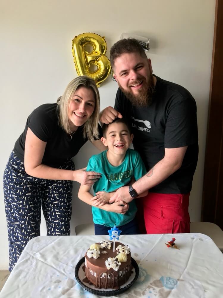 Deds entre a Tia Lígia e o Tio Baboo, no seu aniversário de oito anos