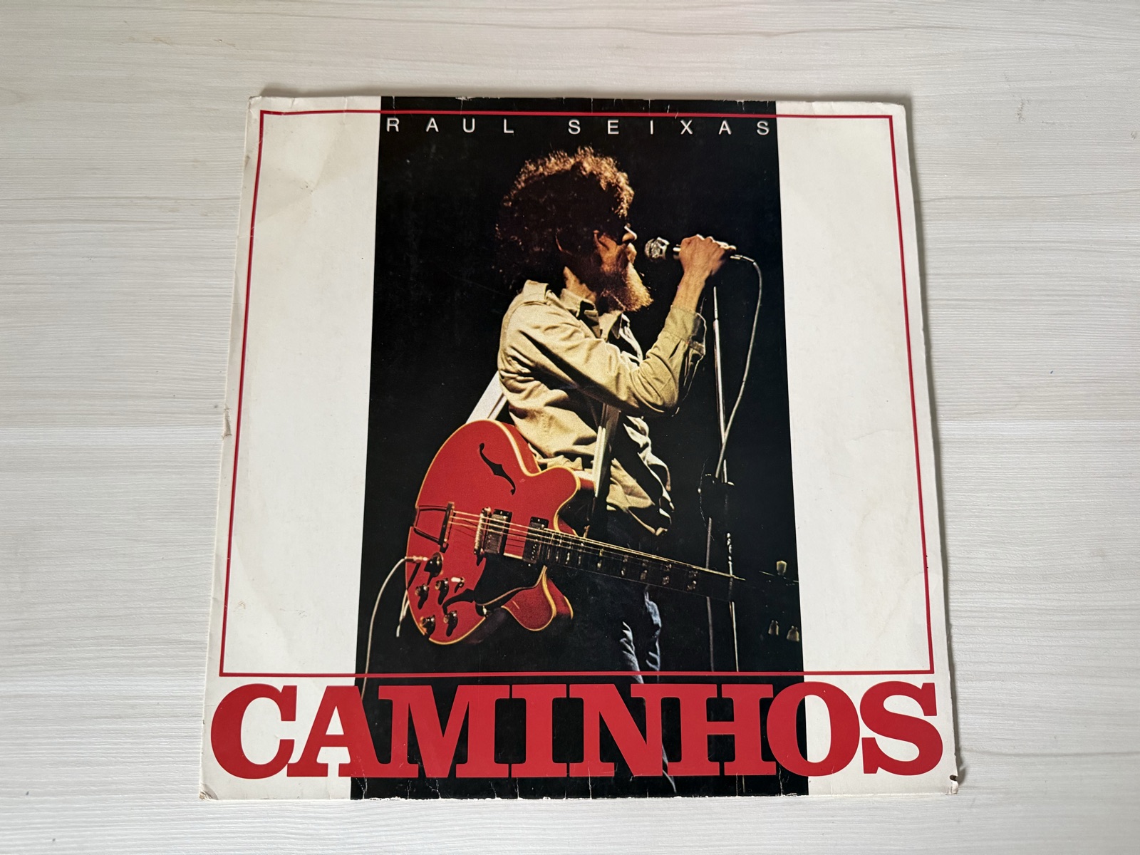 Capa do vinil Caminhos, do Raul Seixas