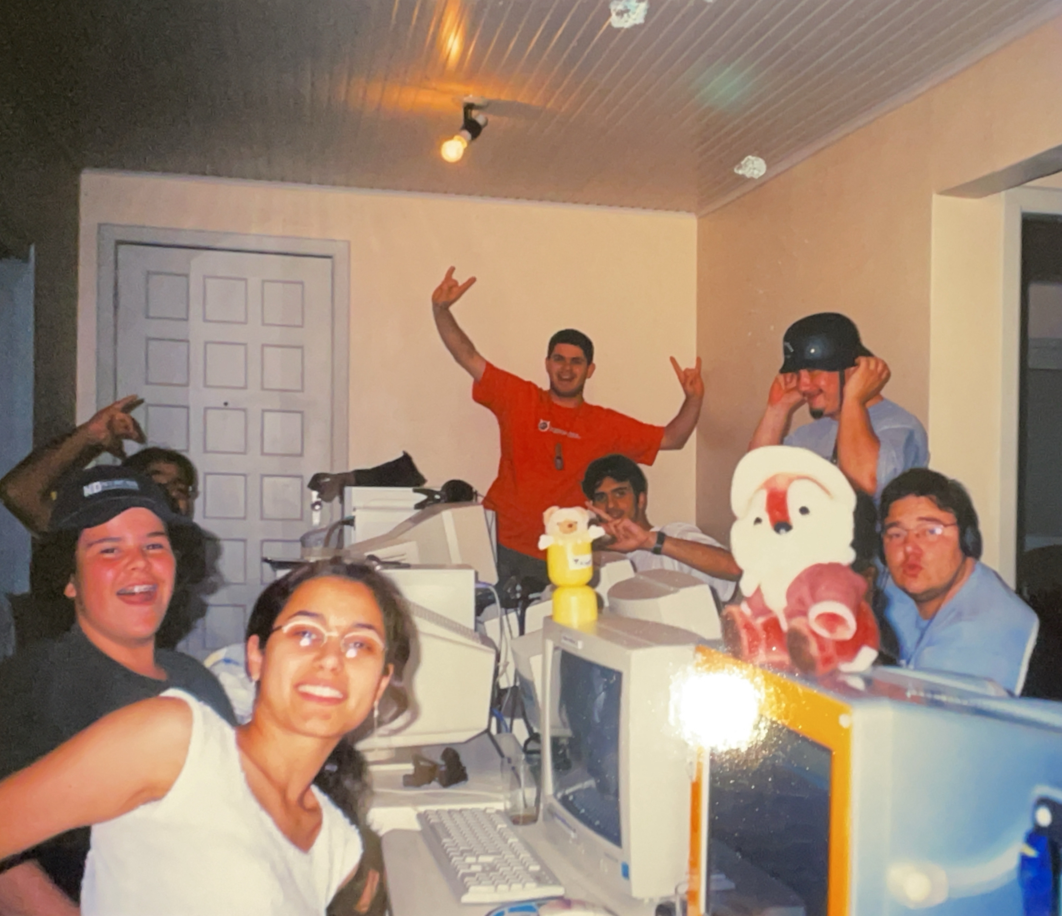 Lan House - Todo mundo jogando junto